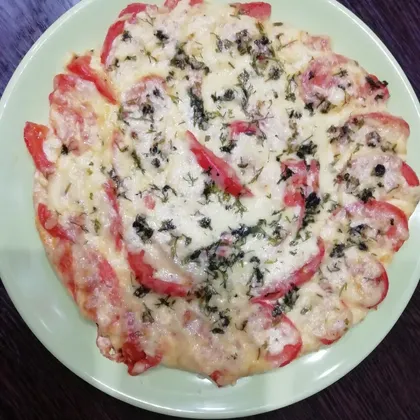 Пицца помидорная на готовом корже