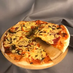 Пицца на тонком тесте 🍕