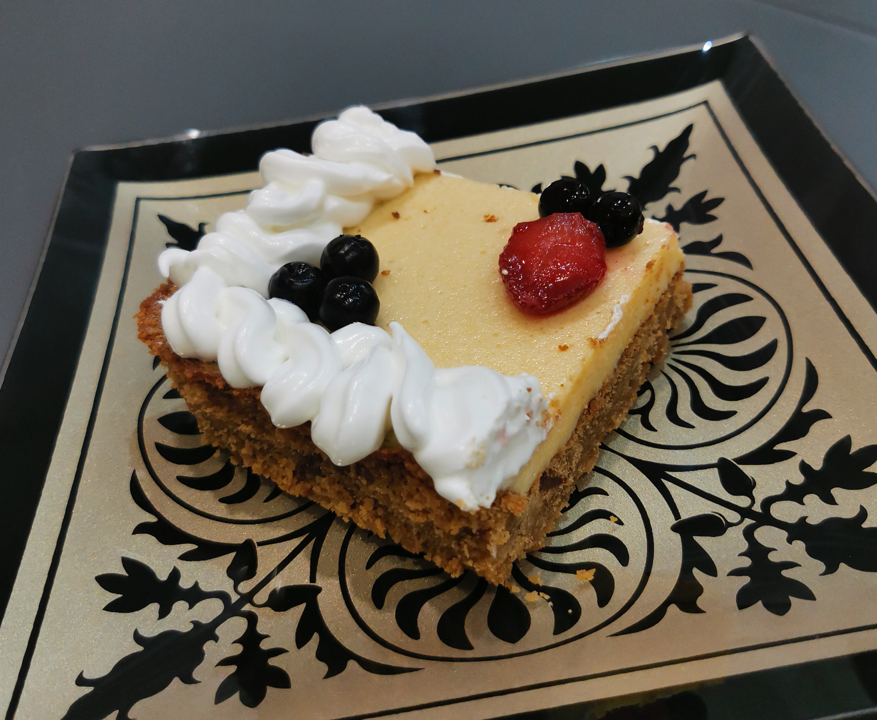 Пирог со сгушенкой