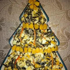 Салат с морской капустой и кукурузой