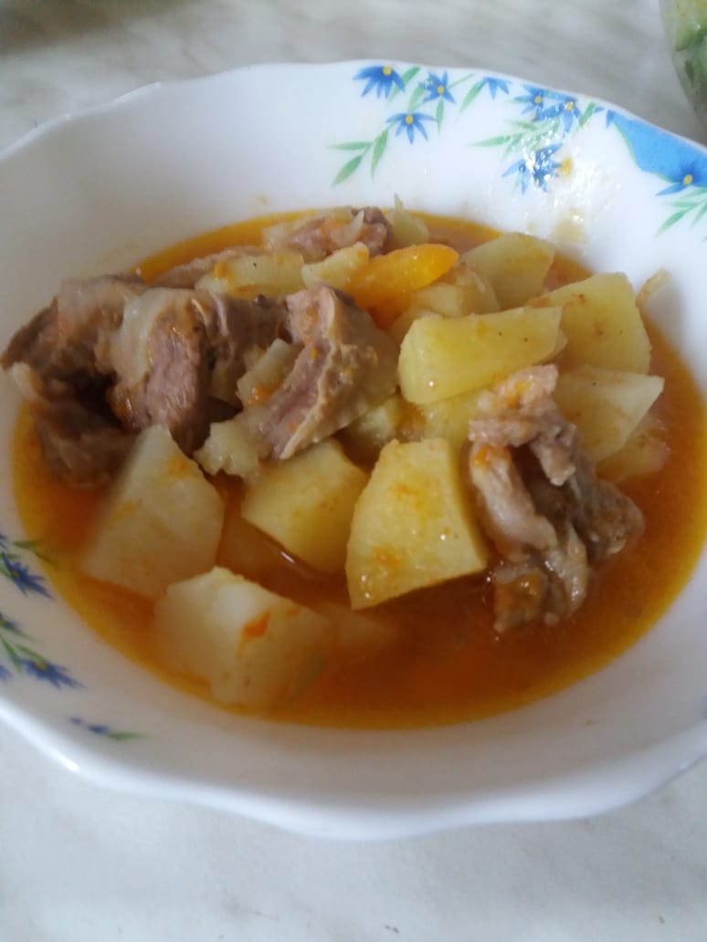 Картошка тушеная по-деревенски с овощами