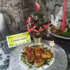 Котлетки с крабовыми палочками и овощами