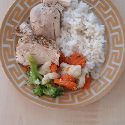 Куриное филе на пару с овощами
