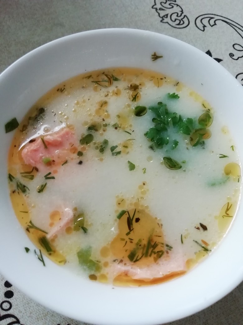 Рыбный суп из сёмги