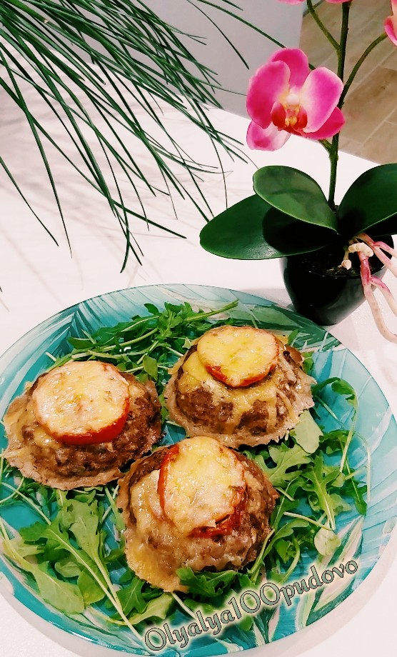 Гнёзда из фарша с баклажанами