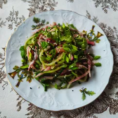 Салат из розовой редьки