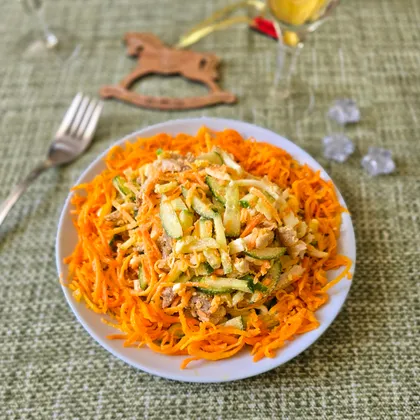 Салат с корейской морковью и курицей. Новогодние салаты