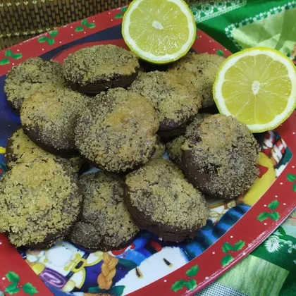 Шоколадно-лимонное печенье с изюмом