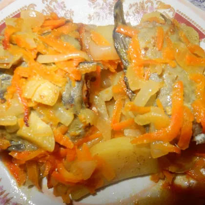 Ароматная картошка с речной рыбой (налим, щука) приготовленная в духовке