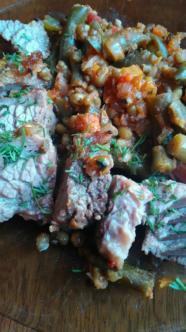 Мраморная говядина с фасолью