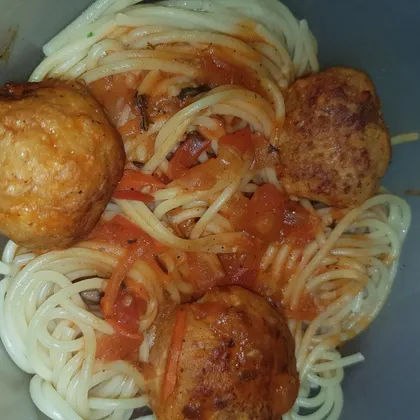 Спагетти с тефтелями 'Леди и бродяга'