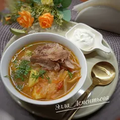 Щи на свиных рёбрышках 