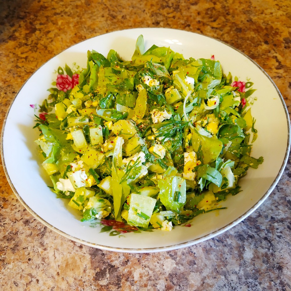 Мега витаминный зеленый салат