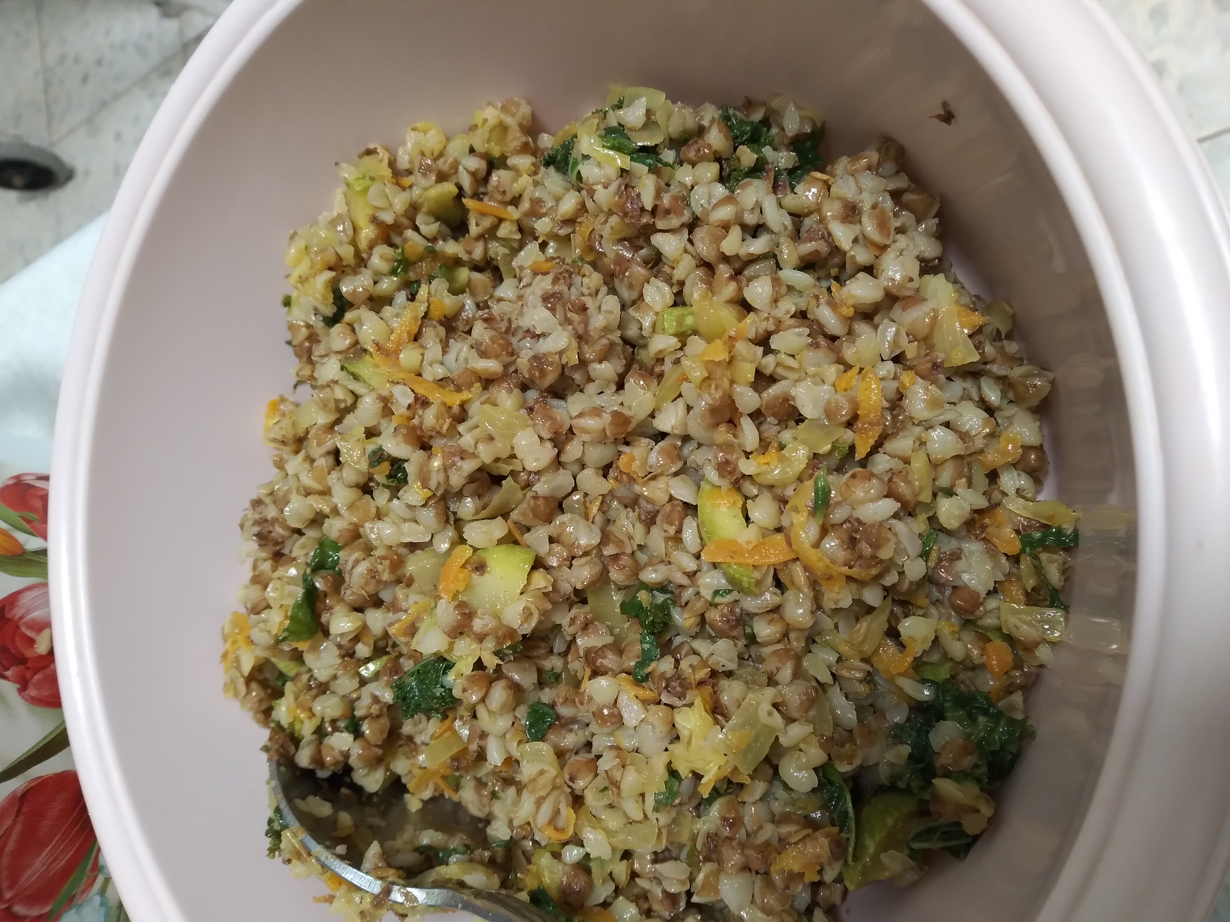 Гречневая каша с овощами