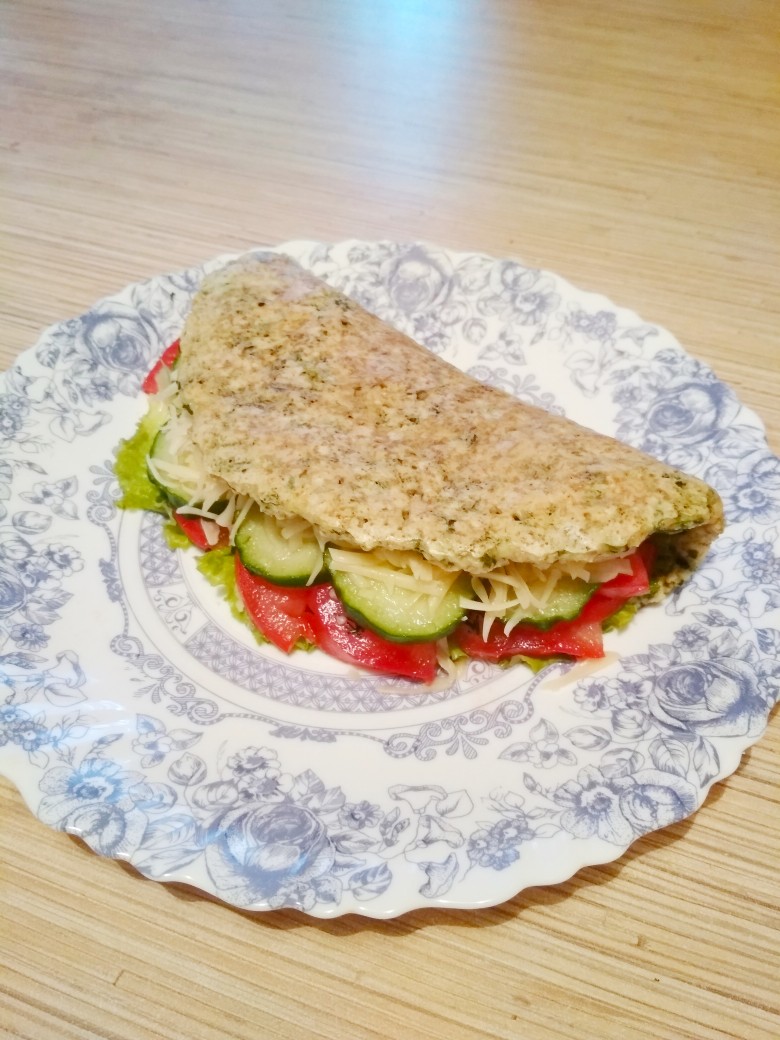 Овсяноблин со шпинатом и овощами