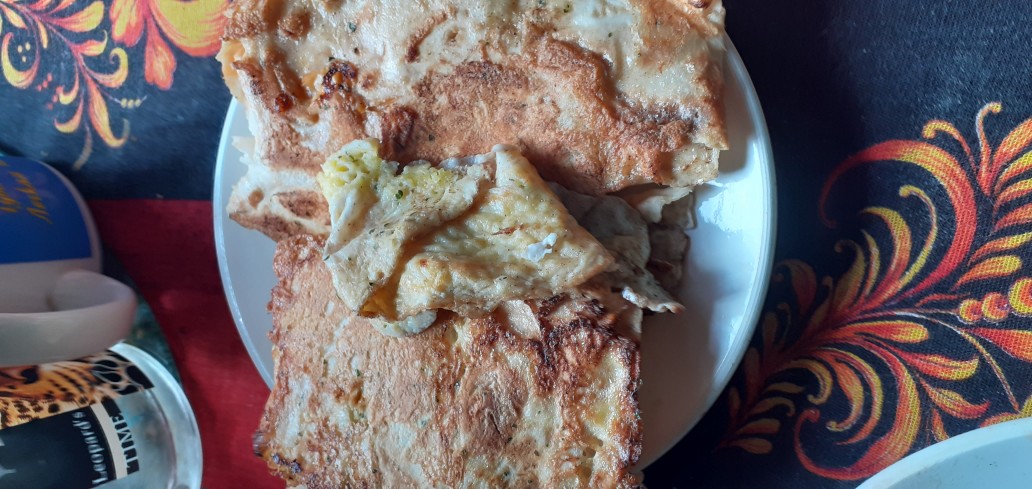 Лаваш в Яйце с Соусом