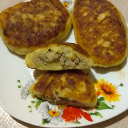 Картофельные пирожки с мясным фаршем