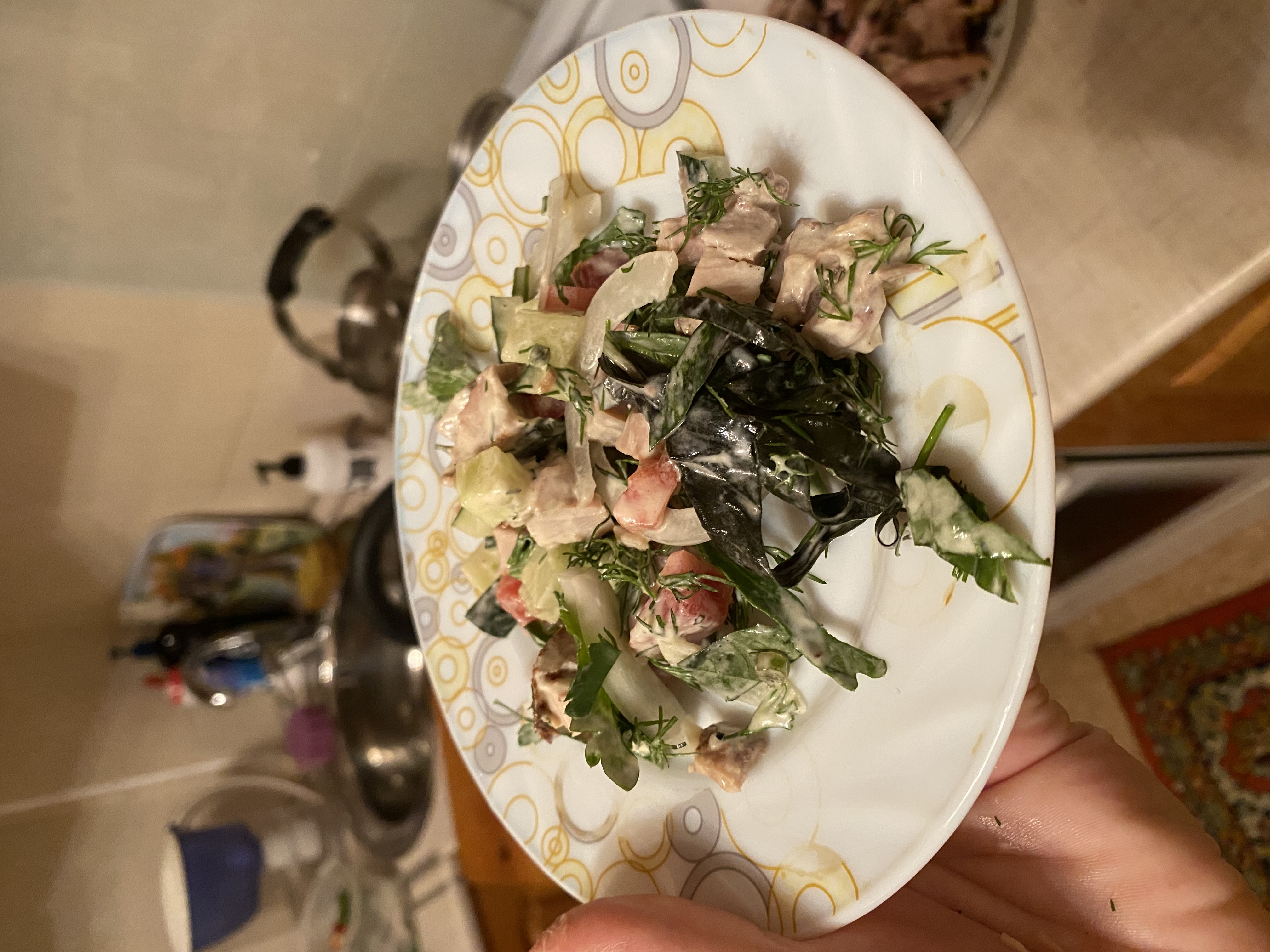  Салат из курицы и овощей 