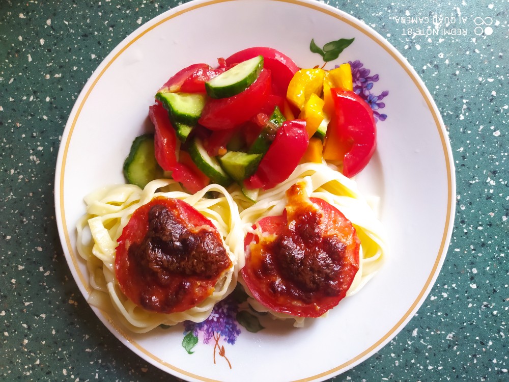 Гнёзда с фаршем и сыром
