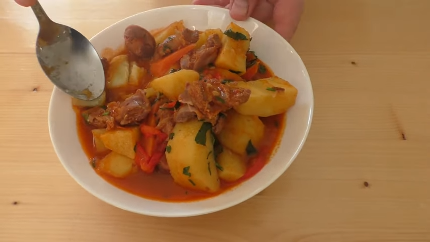 Горячее блюдо из куриных желудочков