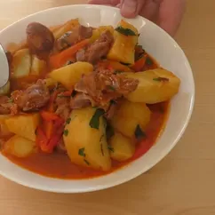 Горячее блюдо из куриных желудочков