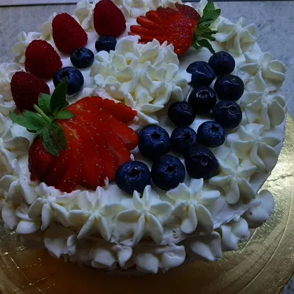 Торт с творожным кремом, ягодами, нутеллой и арахисом 🍰🥰