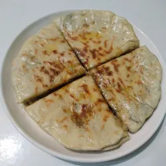 Хычины с сыром и зеленью  