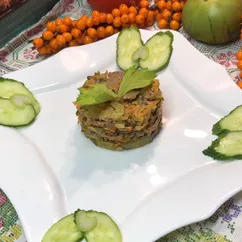 Салат с куриной печенью