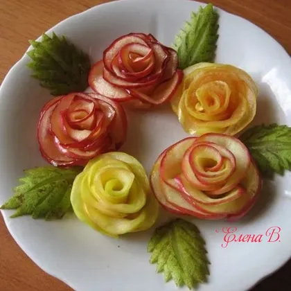 Десерт 'Яблочные розы'