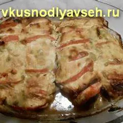 Куриная грудка с помидорами в духовке