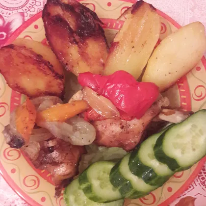 Кролик с овощами и картофелем в духовке