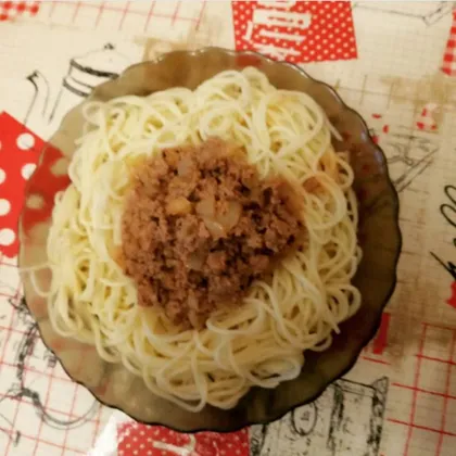 Спагетти с соусом болоньезе