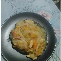 Фунчоза с курицей и овощами