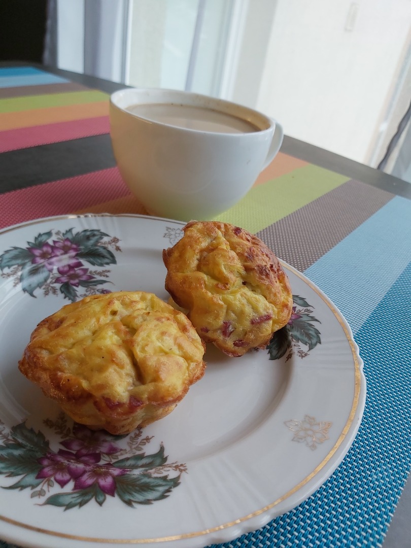 Кабачковые Кексики с колбасой и сыром