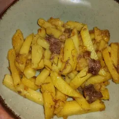 Картошка с тушенкой 