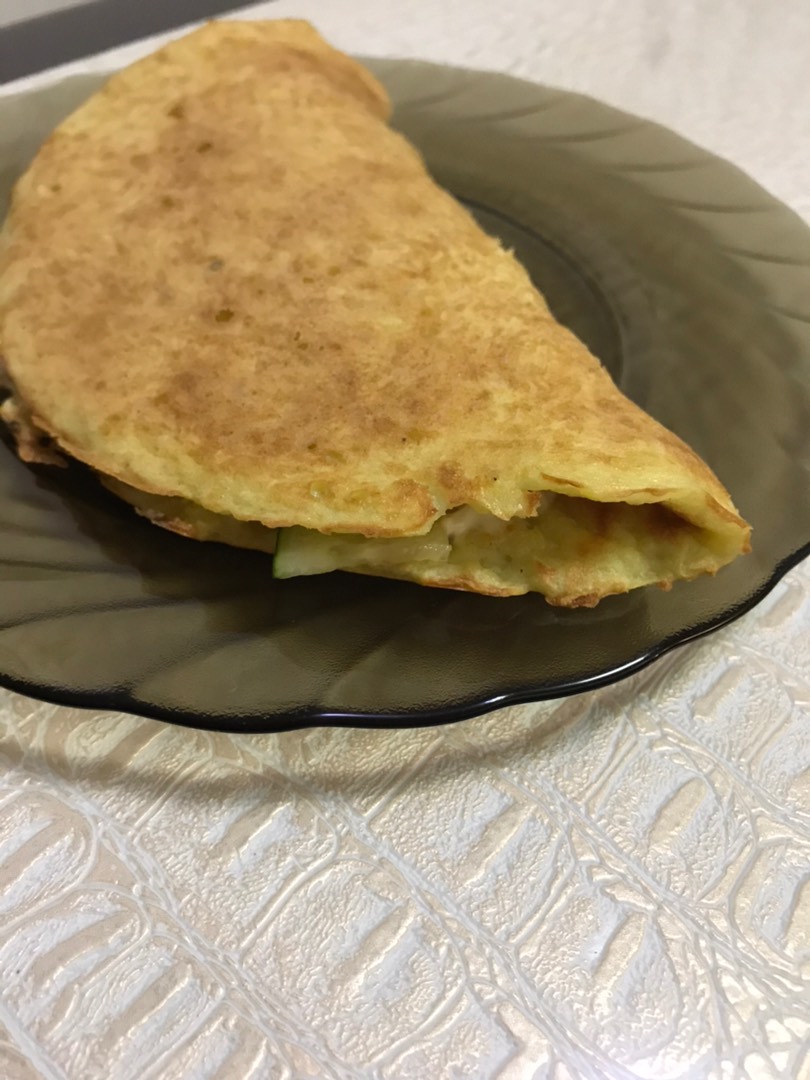 Картофельный блин с творожным сыром