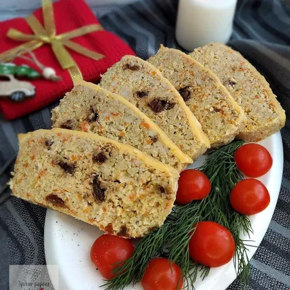 Мясной хлеб с вялеными томатами и сырной корочкой на Новый год