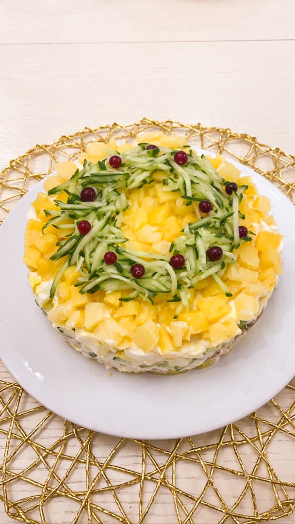 Салат с ананасом и копченой курицей - пошаговый рецепт с фото на garant-artem.ru