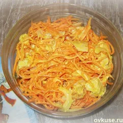 Салат из копченой курицы и корейской морковки