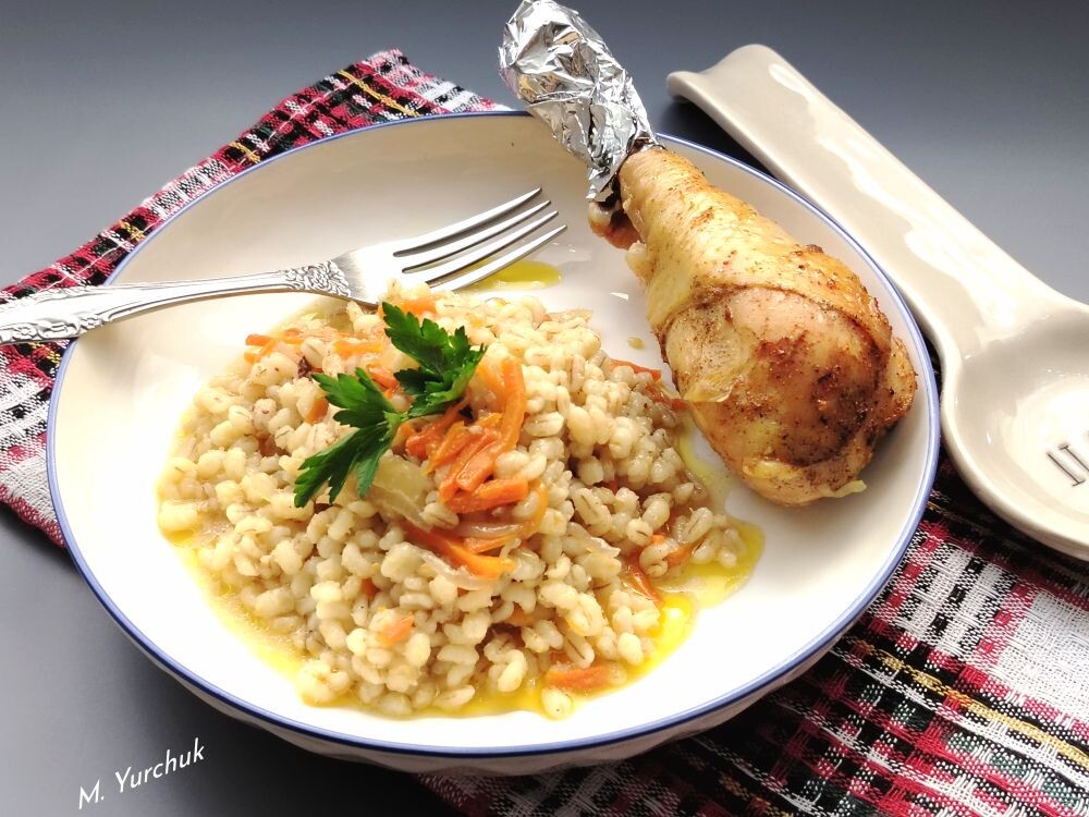 Ленивая перловка с курицей в духовке