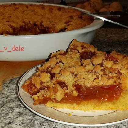 Тёртый пирог с яблочным конфитюром