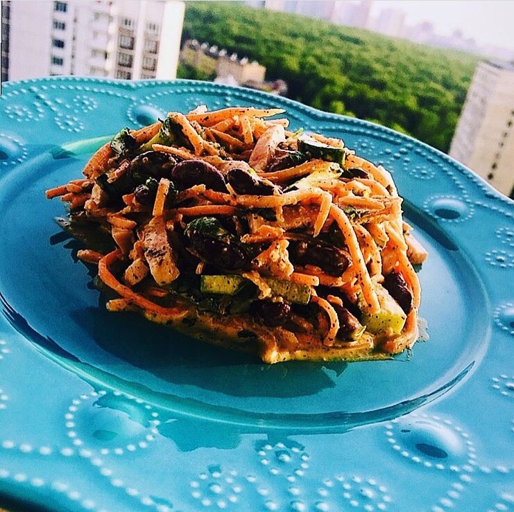 Салат мужской с корейской морковкой. Салат Горгона с корейской морковкой.