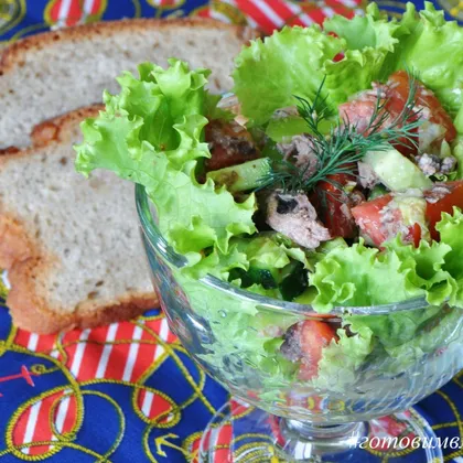 Полезный овощной салат с тунцом🍅🐟