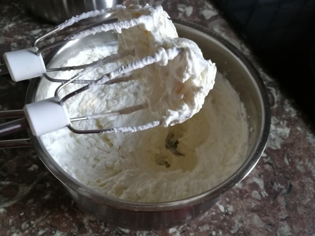 Сливочное – творожный крем для тортов и блинчиков