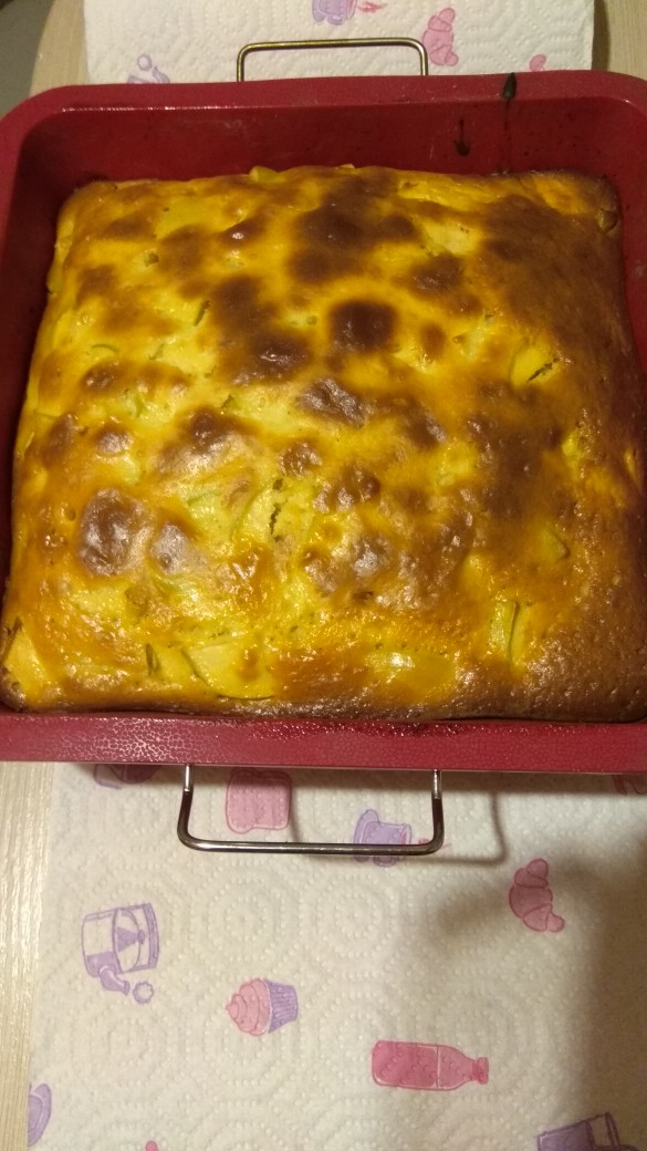 Шарлотка на йогурте