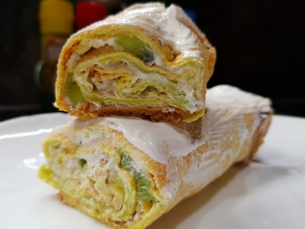 Рулет с киви