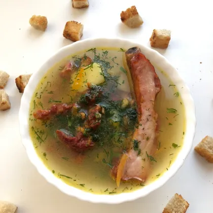 Гороховый суп с рёбрышками копчёными