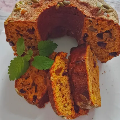 Пряный тыквенный кекс с клюквой и грецким орехом