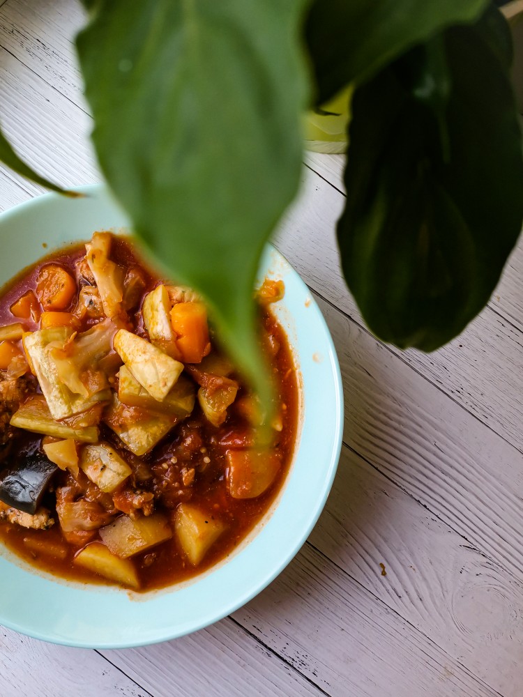 Овощное рагу с курицей