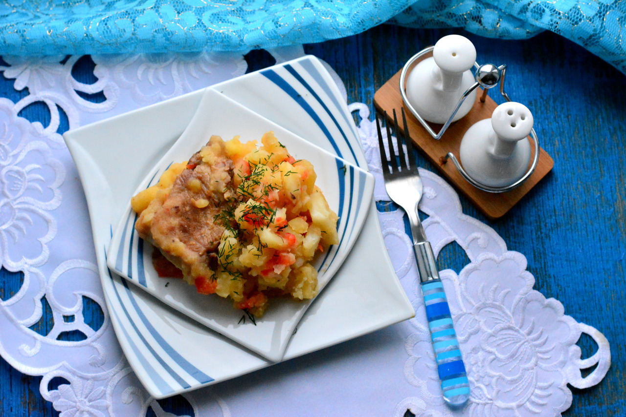 Ароматные свиные ребрышки с картофелем из мультиварки - простой и вкусный рецепт с пошаговыми фото